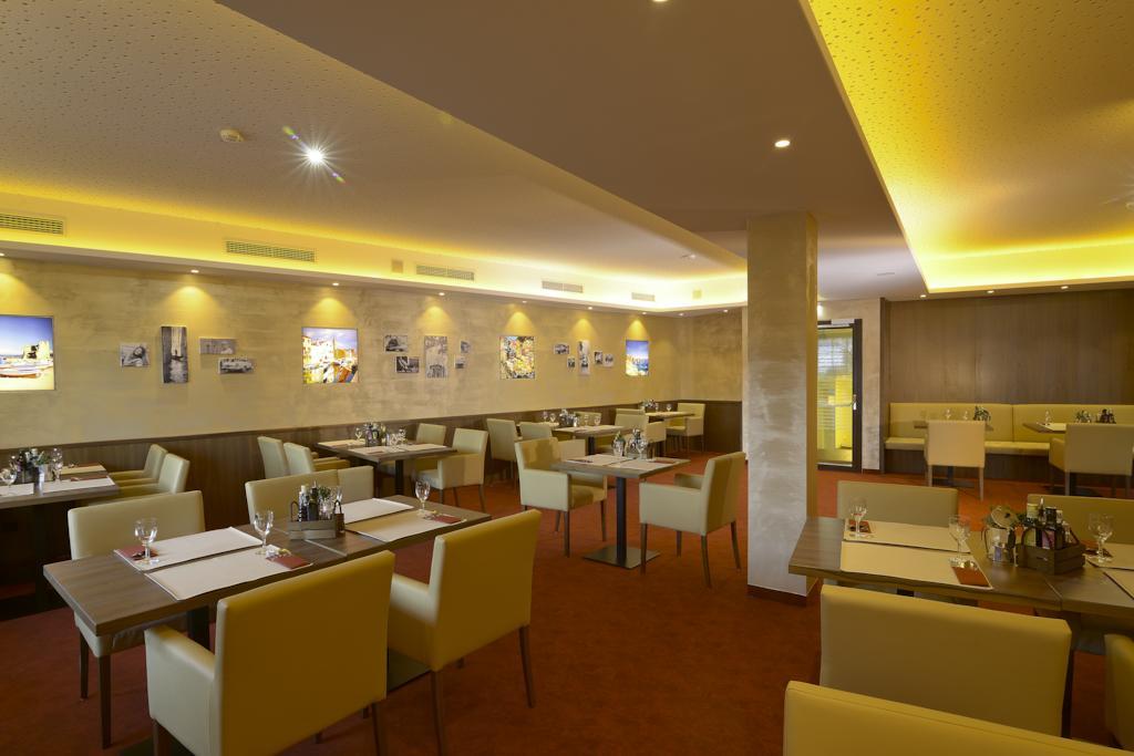Momentum Hotel Anif Dış mekan fotoğraf